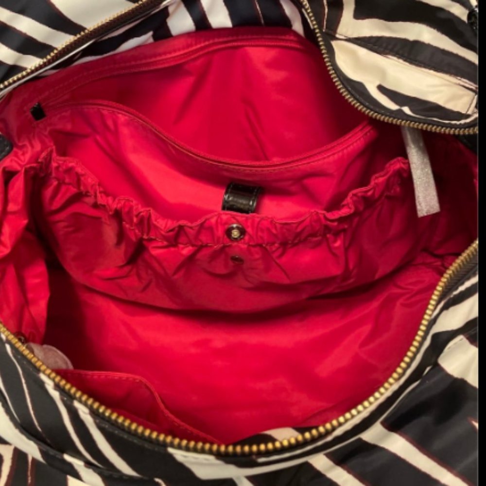 Kate Spade ZEBRA Cape Mountain Stevie Baby Bag shoulder stroller diaper tote NWT - Picture 7 of 16